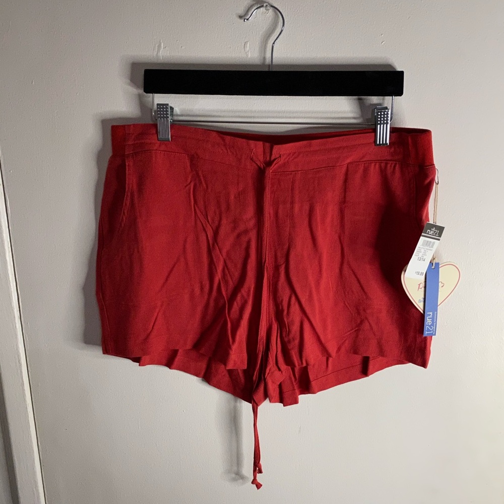 Rue 21 flowy shorts